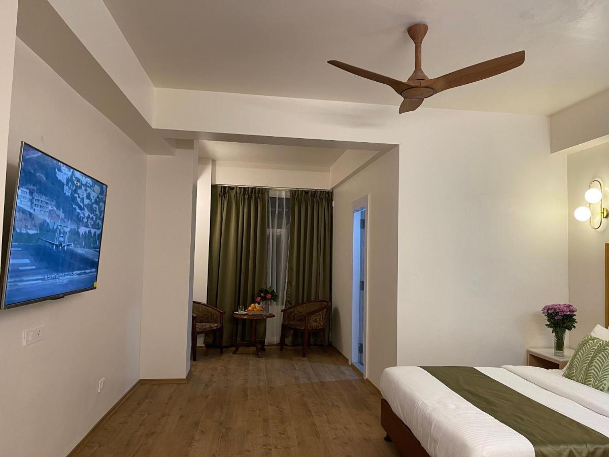 Hotel Pegasus Crown Shillong Exterior foto